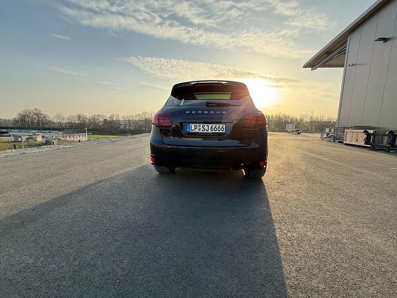 Gebraucht Porsche Cayenne GTS 420 PS (308 kW) 2014 Schwarz SUV