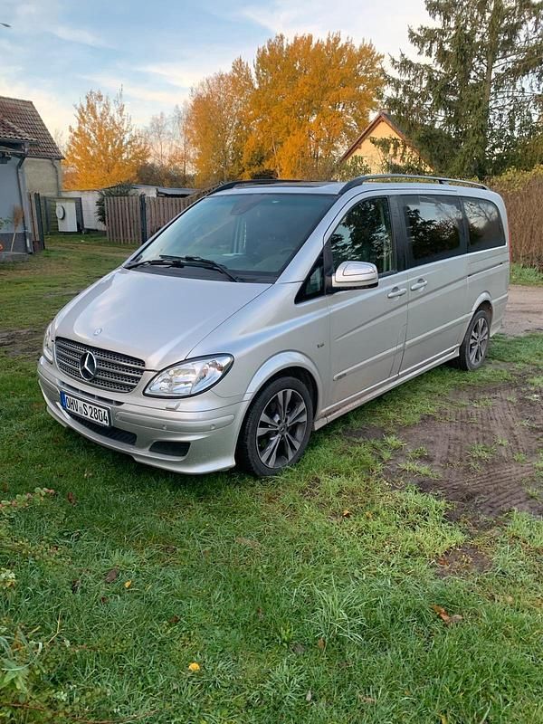 Silber Gebraucht 2010 Mercedes Viano Van / Kleinbus | 7.500 € (Superpreis) - Bild 1/1