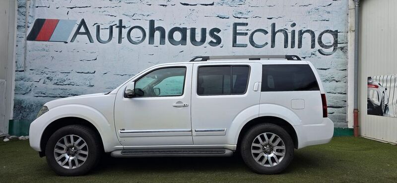Weiß Gebraucht 2014 Nissan Pathfinder SUV | 14.700 € (Teuer) - Bild 1/4