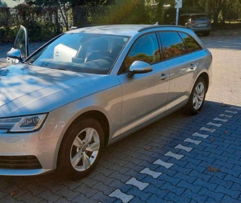 Gebraucht Audi A4 150 PS (110 kW) 2019 Silber Kombi