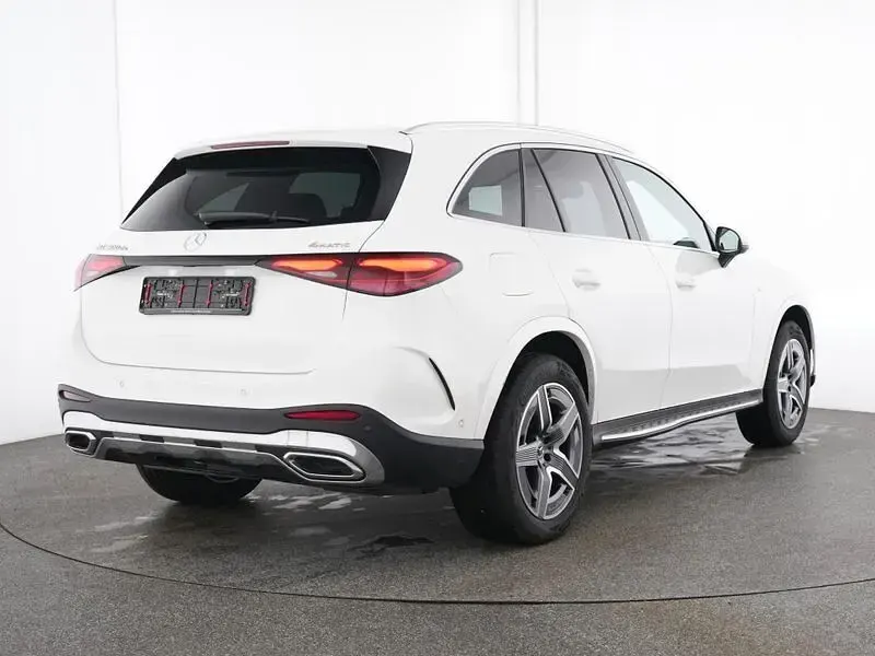 Gebraucht Mercedes GLC300de Advanced 197 PS (144 kW) 2025 Unilack polarweiß SUV