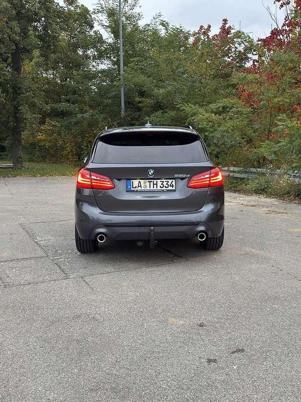 Gebraucht BMW 220 Active Tourer Sport Line 190 PS (139 kW) 2018 Grau Van / Kleinbus