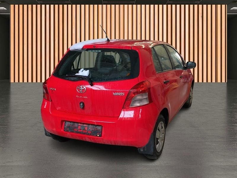 Gebraucht Toyota Yaris Basis 69 PS (50 kW) 2008 Rot super red 5 Kleinwagen