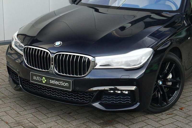 Gebraucht BMW 750 Executive 449 PS (330 kW) 2016 Schwarz Limousine