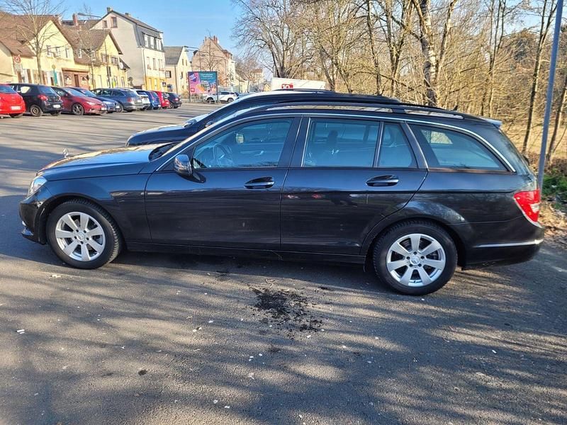 Gebraucht Mercedes C220 170 PS (125 kW) 2014 Schwarz Limousine