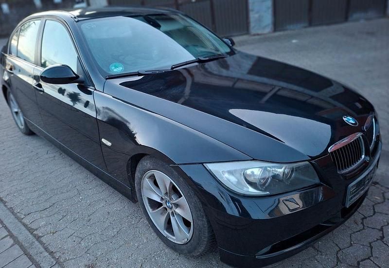 Gebraucht BMW 320 Performance 170 PS (125 kW) 2007 Schwarz Limousine