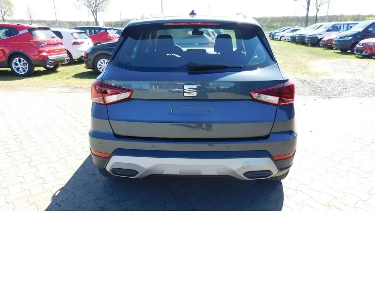 Gebraucht Seat Arona 110 PS (80 kW) 2023 Magnetictechgreymet (grau)grau SUV