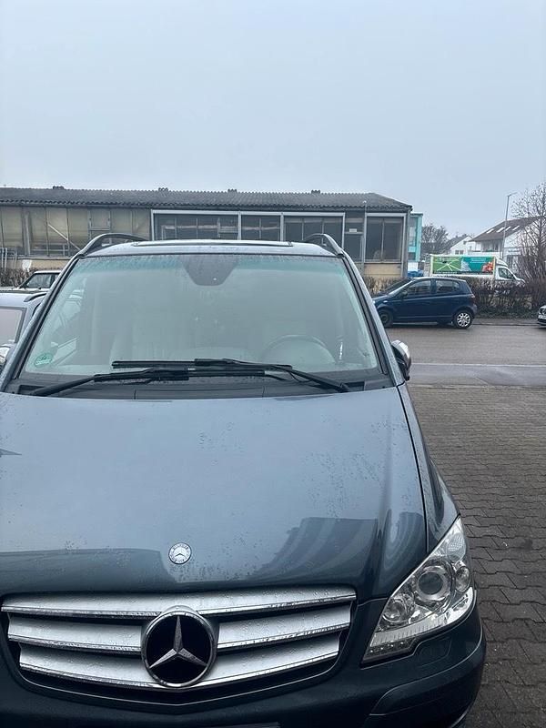 Gebraucht Mercedes Viano 224 PS (164 kW) 2012 Grau Van / Kleinbus