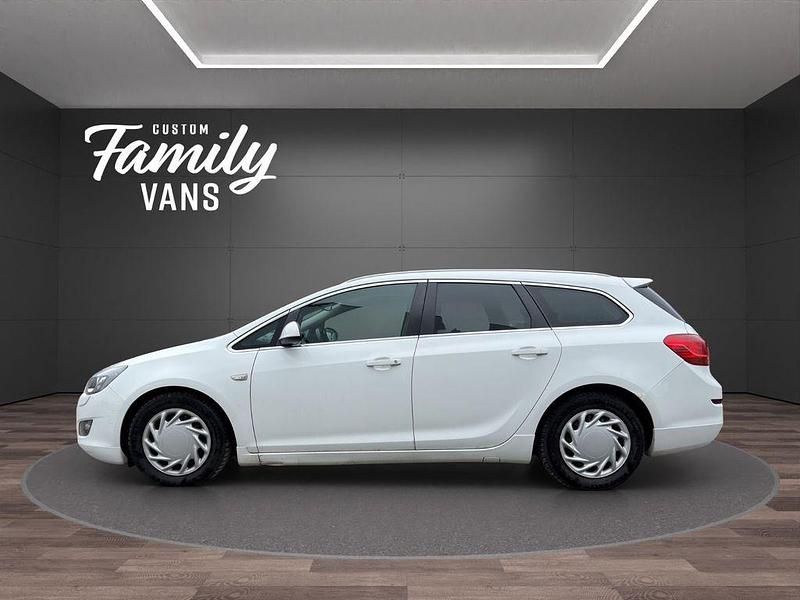 Gebraucht Opel Astra 125 PS (91 kW) 2011 Weiß Limousine