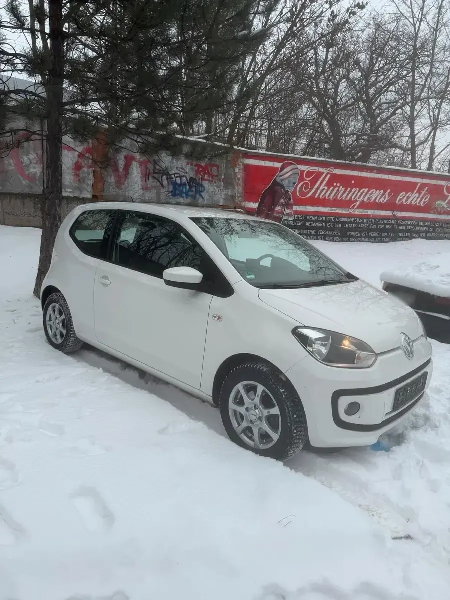 Używany VW up! 60 KM (44 kW) 2015 Biały Hatchback