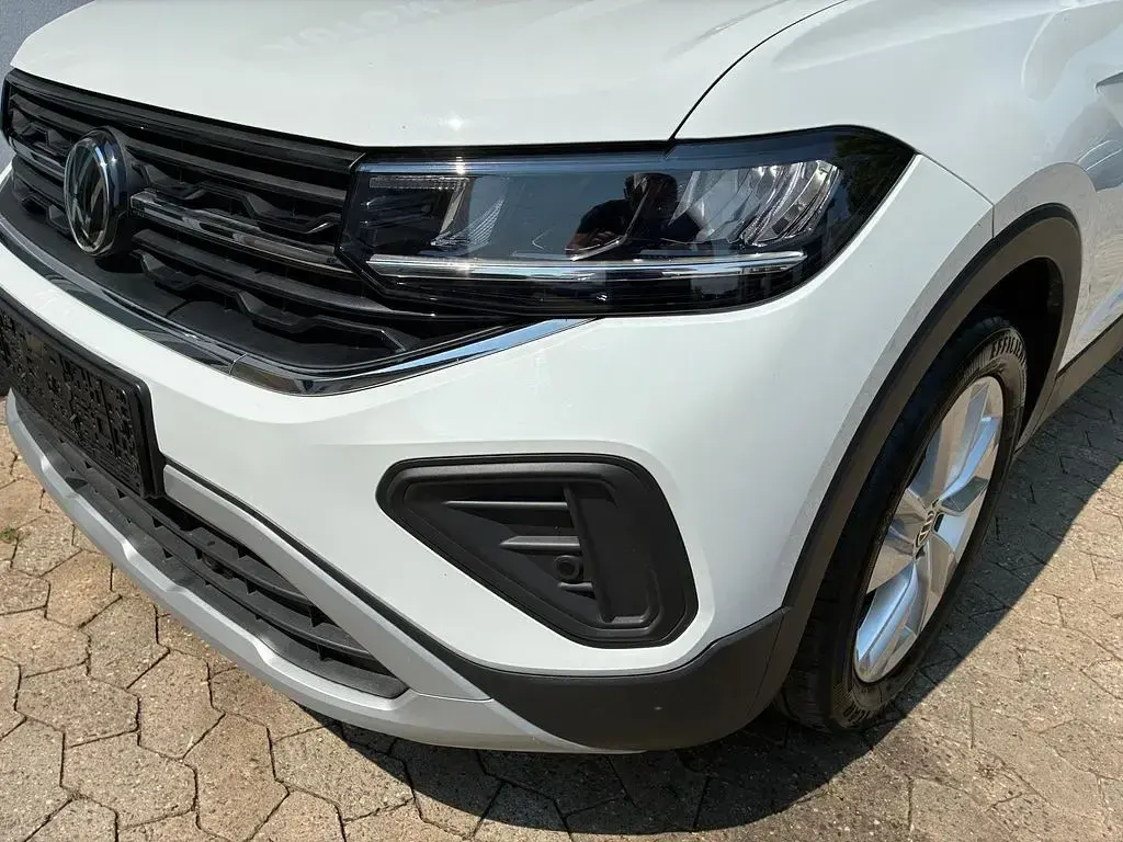 Gebraucht VW T-Cross Life 116 PS (85 kW) 2024 Pure white SUV