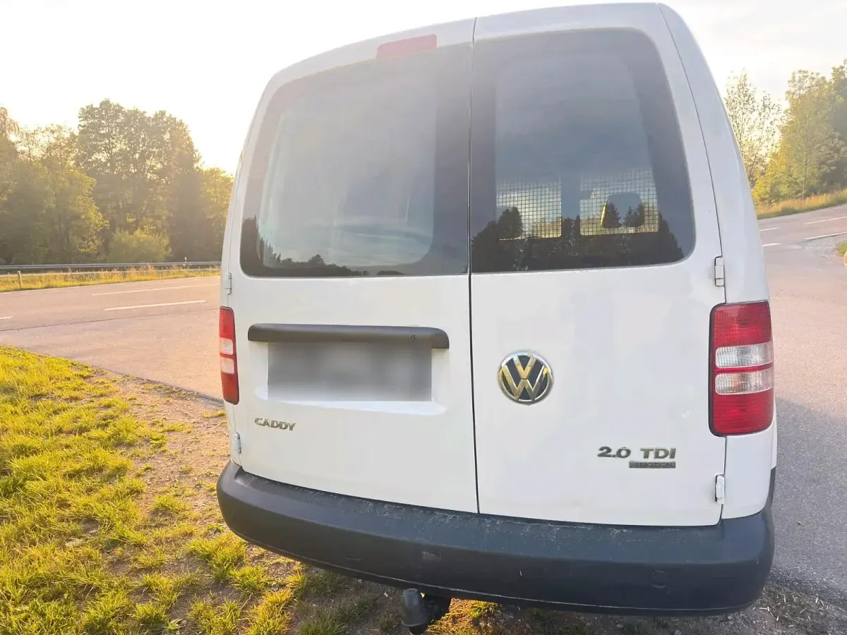 Używany VW Caddy Maxi 110 KM (80 kW) 2011 Biały Minivan
