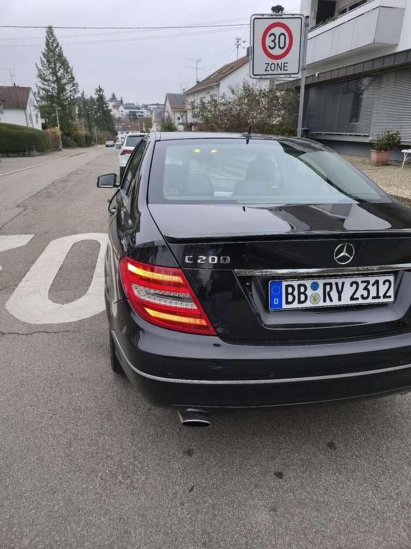 Gebraucht Mercedes C200 184 PS (135 kW) 2011 Limousine