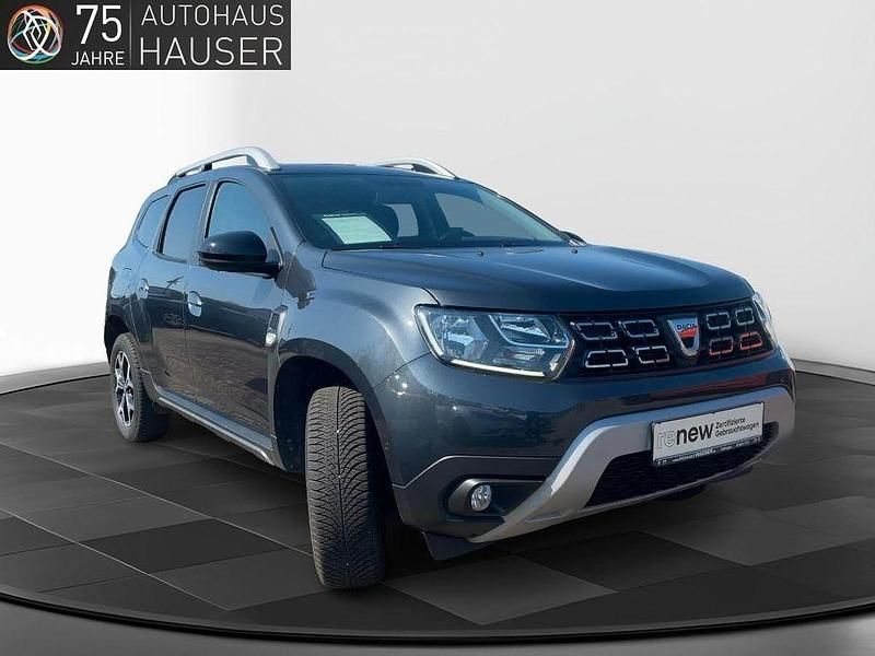 Gebraucht Dacia Duster Celebration 131 PS (96 kW) 2021 Grau SUV