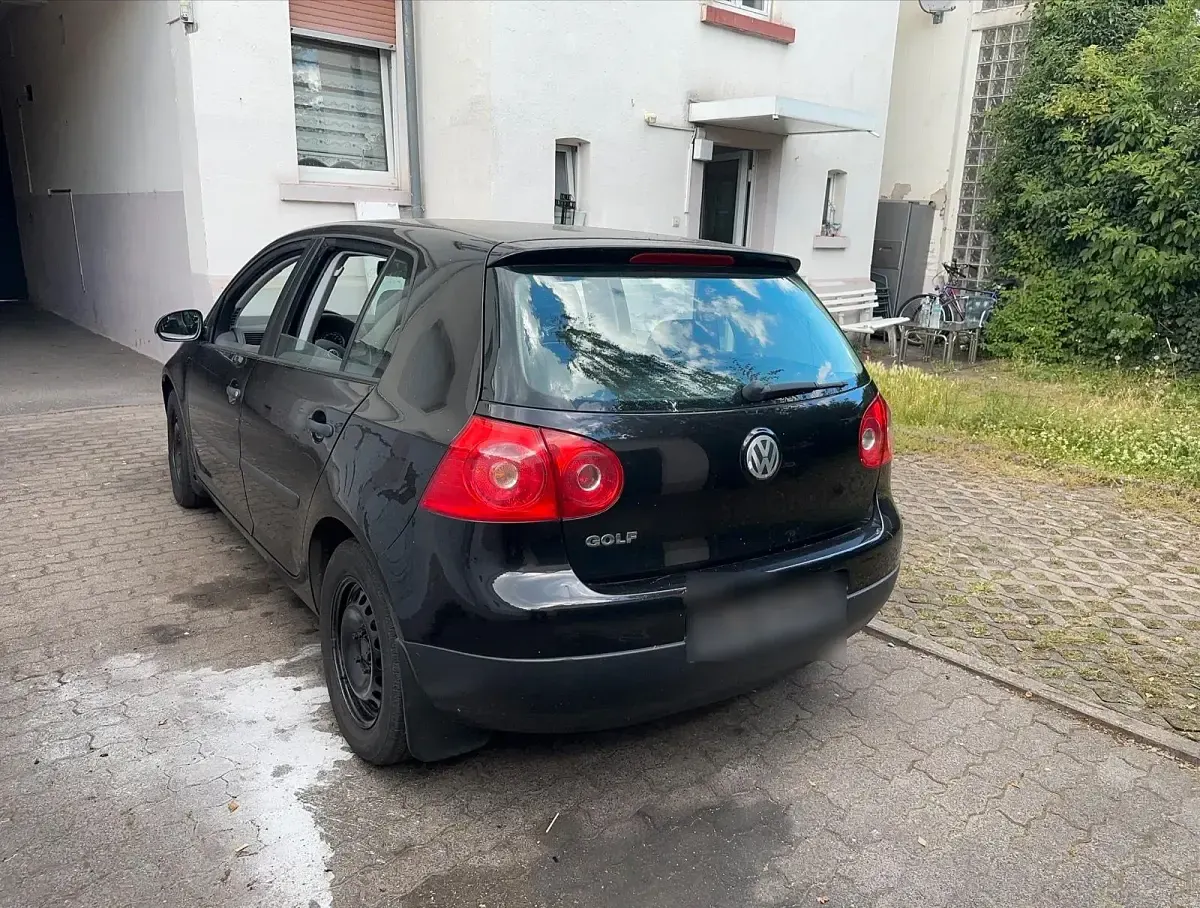 Gebraucht VW Golf V 2003 Schwarz Kleinwagen