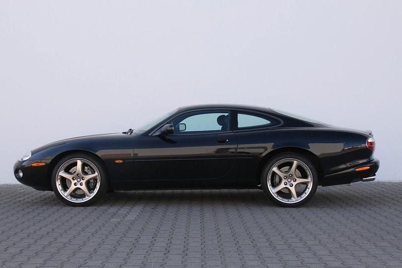 Gebraucht Jaguar XKR 363 PS (266 kW) 2001 Schwarz Coupé