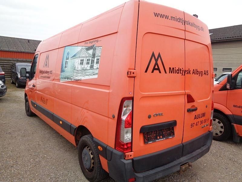 Gebraucht Opel Movano 145 PS (106 kW) 2012 Orange Van / Kleinbus