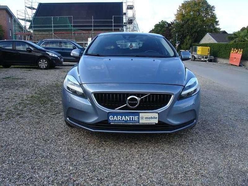 Gebraucht Volvo V40 Kinetic 120 PS (88 kW) 2016 Liquid blue Kombi