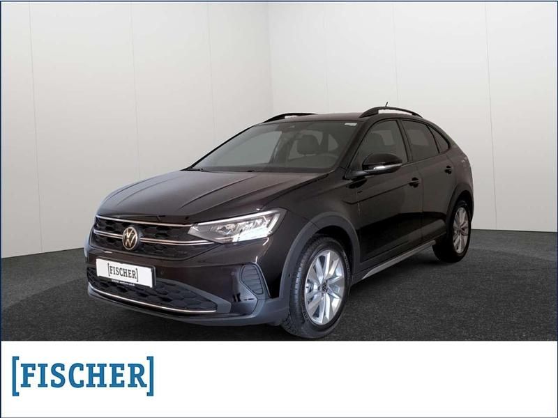 Deep black perleffekt (schwarz) Gebraucht 2025 VW Taigo Goal SUV | 32.000 € - Bild 1/4