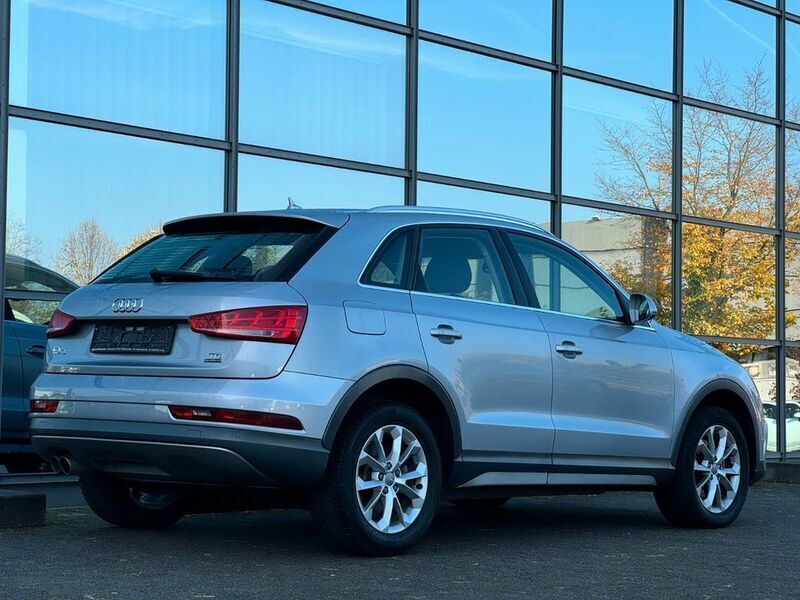 Gebraucht Audi Q3 Design 184 PS (135 kW) 2015 Silber SUV