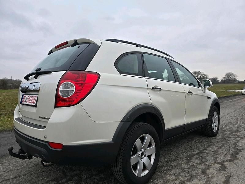 Gebraucht Chevrolet Captiva 163 PS (119 kW) 2011 Weiß SUV