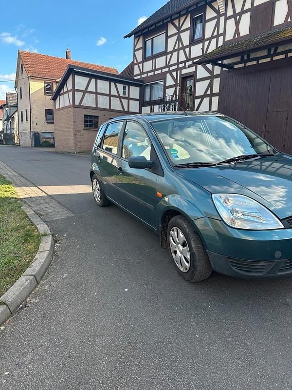 Gebraucht Ford Fiesta 60 PS (44 kW) 2002 Grün Kleinwagen
