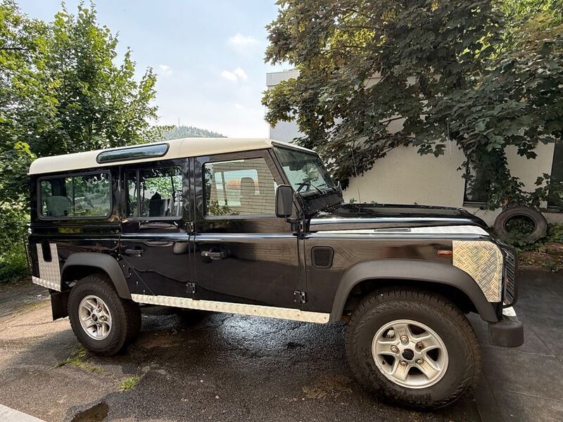 Schwarz Gebraucht 2005 Land Rover Defender SUV | 21.000 € (Guter Preis) - Bild 1/4