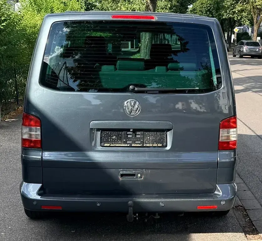 Gebraucht VW Multivan Highline 174 PS (127 kW) 2006 Grau Van / Kleinbus