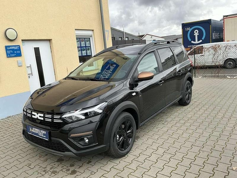 Black nacre metallic Neu 2025 Dacia Jogger Extreme Van / Kleinbus | 22.390 € (Fairer Preis) - Bild 1/4