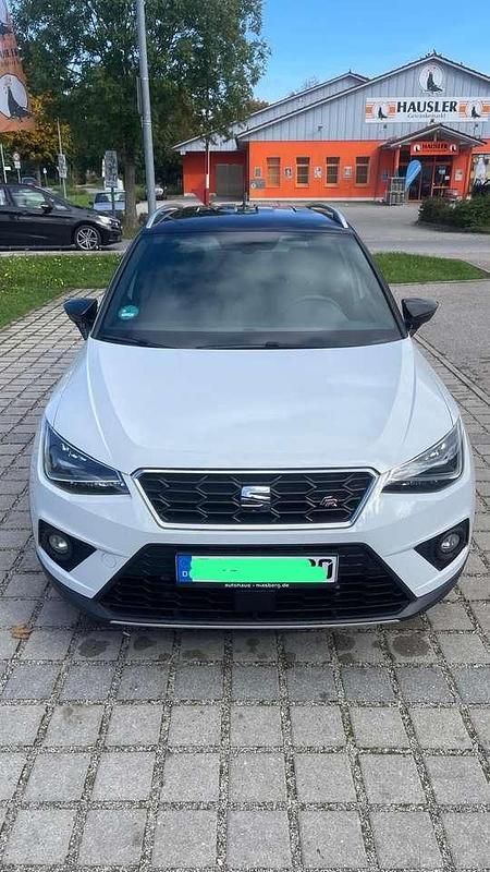 Weiß Gebraucht 2019 Seat Arona FR SUV | 16.800 € (Fairer Preis) - Bild 1/4