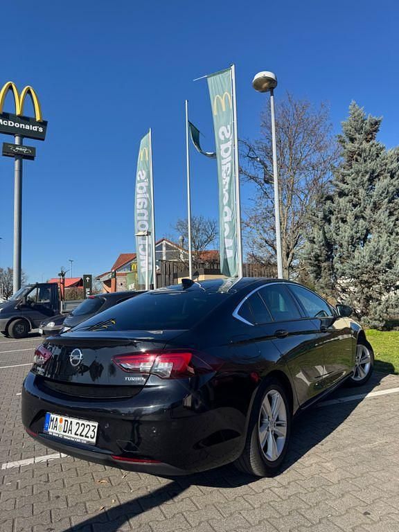 Gebraucht Opel Insignia Edition 165 PS (121 kW) 2017 Schwarz Limousine