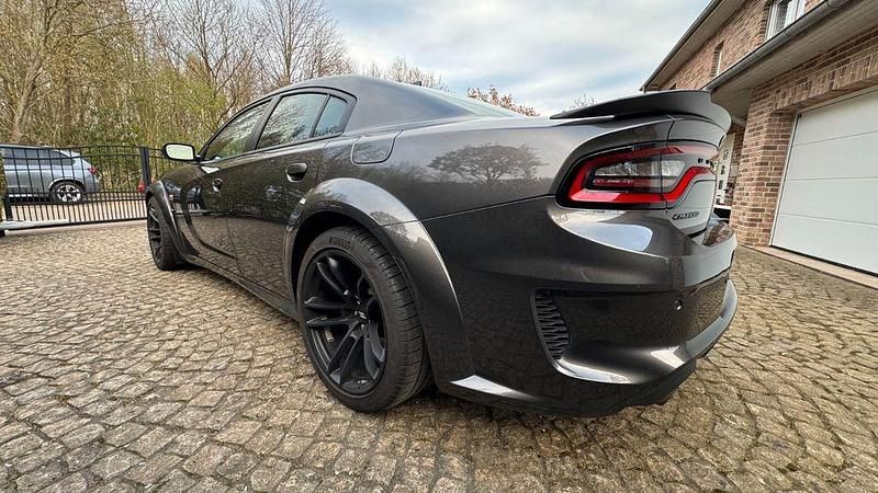 Gebraucht Dodge Charger 492 PS (361 kW) 2024 Grau Limousine