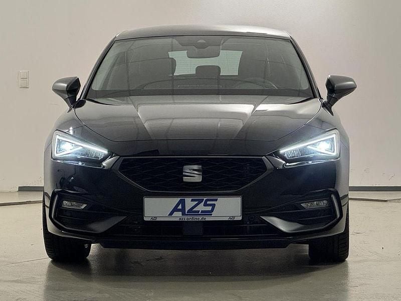 Gebraucht Seat Leon FR 110 PS (80 kW) 2024 Mitternachtsschwarz Limousine