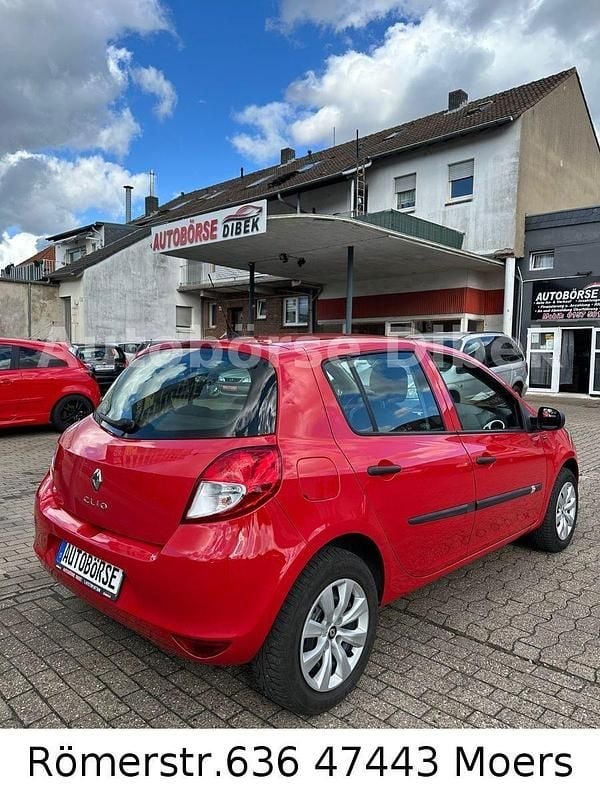 Gebraucht Renault Clio IV 75 PS (55 kW) 2012 Rot Kleinwagen