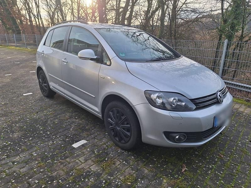 Silber Gebraucht 2013 VW Golf VII Kombi | 4.300 € (Superpreis) - Bild 1/4