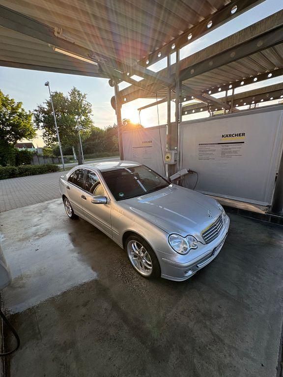 Gebraucht Mercedes 200 122 PS (89 kW) 2007 Silber Limousine