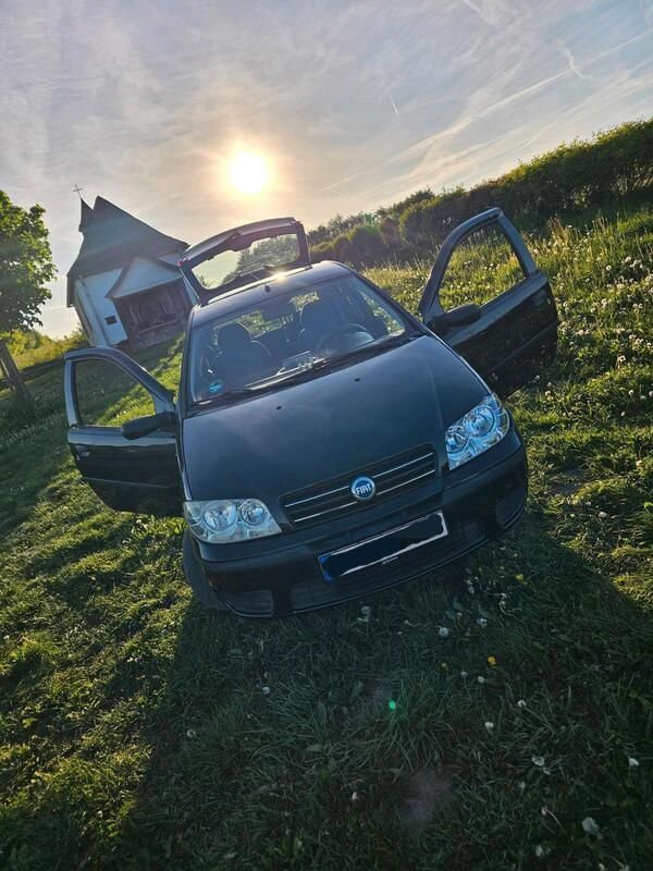 Schwarz Gebraucht 2006 Fiat Punto Kleinwagen | 1.000 € (Guter Preis) - Bild 1/4