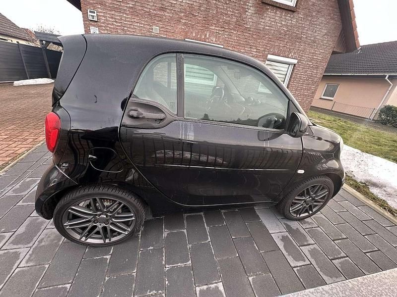 Gebraucht Smart ForTwo Coupé Brabus 91 PS (66 kW) 2018 Schwarz Coupé