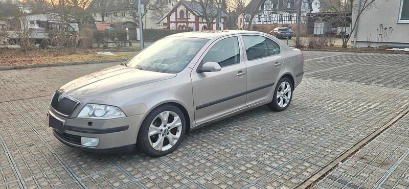 Gebraucht Skoda Octavia 102 PS (75 kW) 2007 Silber Limousine