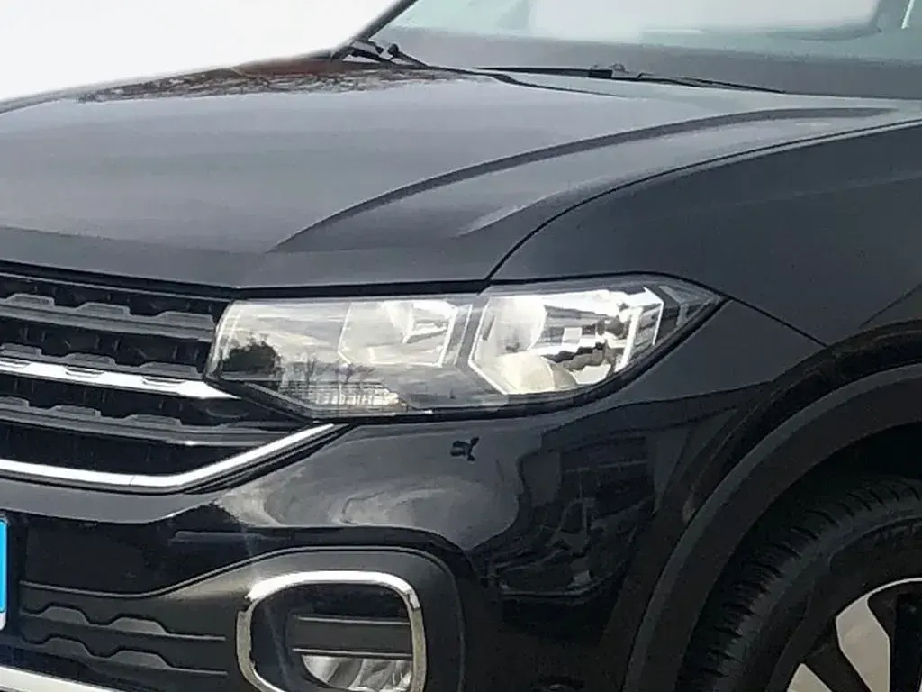 Używany VW T-Cross Move 95 KM (69 kW) 2023 Czarny SUV