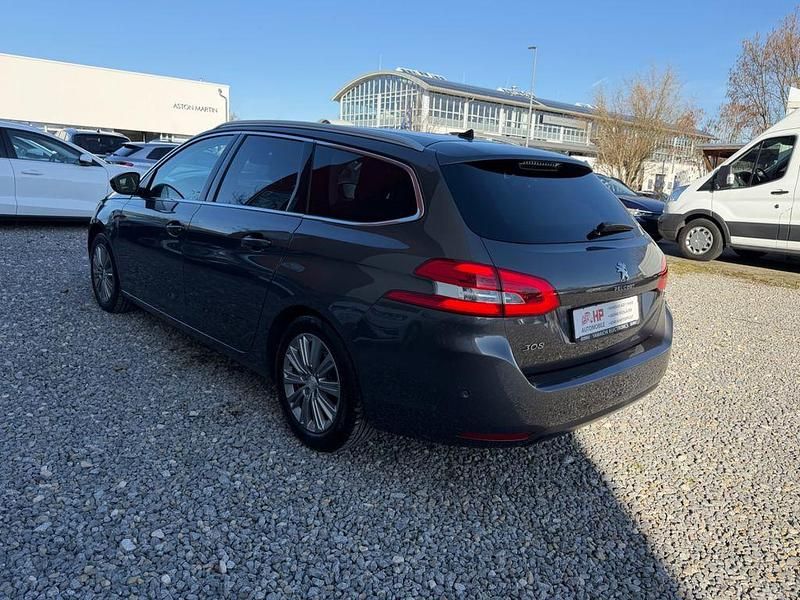 Gebraucht Peugeot 308 SW Allure 131 PS (96 kW) 2021 Grau Kombi