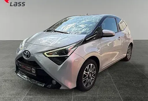 Gebraucht Toyota Aygo X-clusiv 72 PS (52 kW) 2018 Grau Kleinwagen