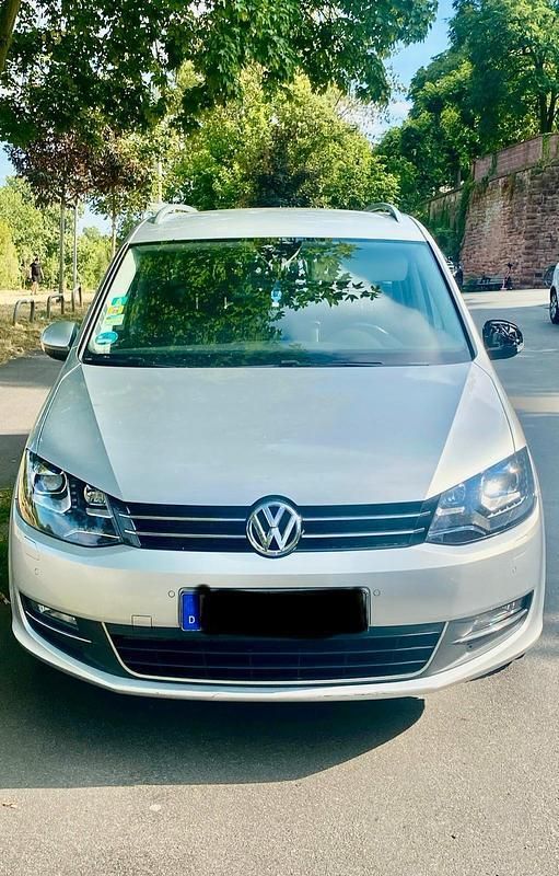 Silber Gebraucht 2014 VW Sharan Highline Van / Kleinbus | 10.000 € (Superpreis) - Bild 1/4