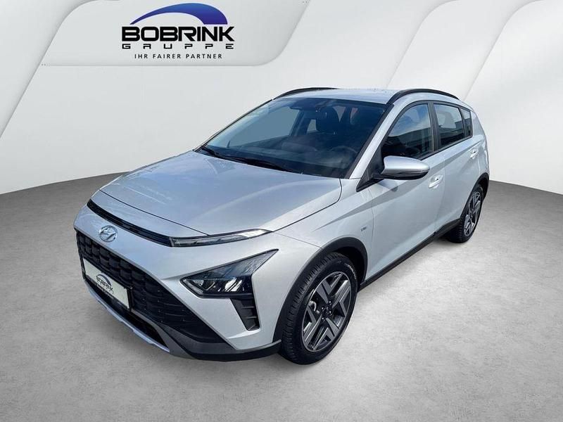 Silber Gebraucht 2021 Hyundai Bayon Intro Edition SUV | 17.490 € (Guter Preis) - Bild 1/4