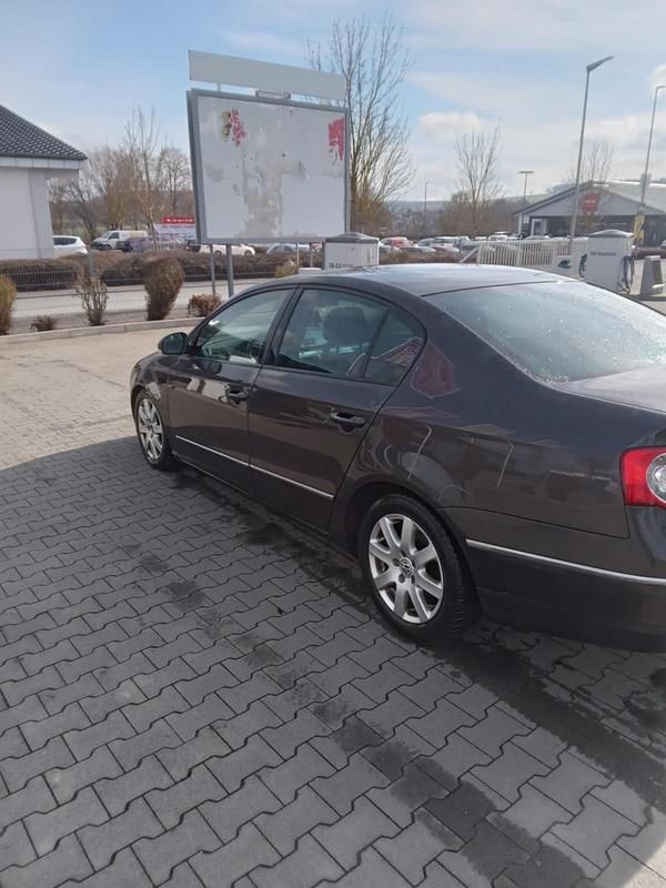 Gebraucht VW Passat 160 PS (117 kW) 2009 Silber Limousine