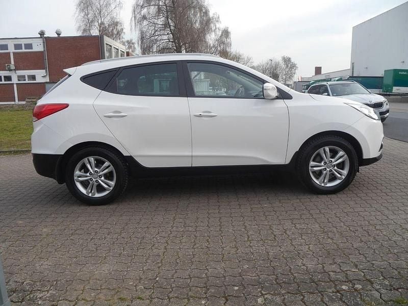 Gebraucht Hyundai ix35 136 PS (100 kW) 2013 Weiß SUV