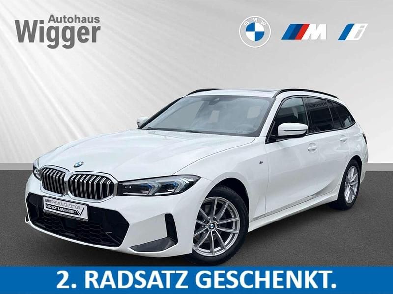 Weiss Gebraucht 2024 BMW 320 M Sport Kombi | 39.900 € (Guter Preis) - Bild 1/4