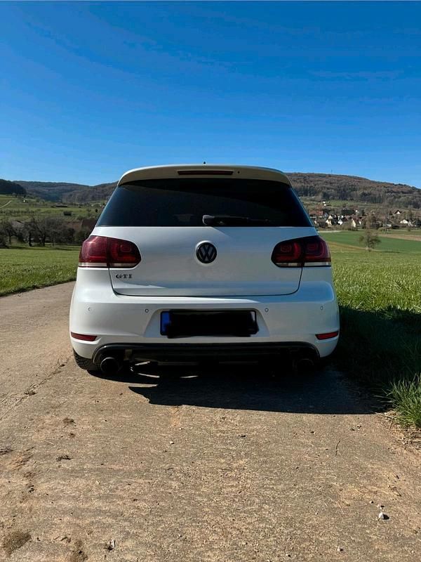 Gebraucht VW Golf VI Edition 235 PS (172 kW) 2012 Weiß Kleinwagen