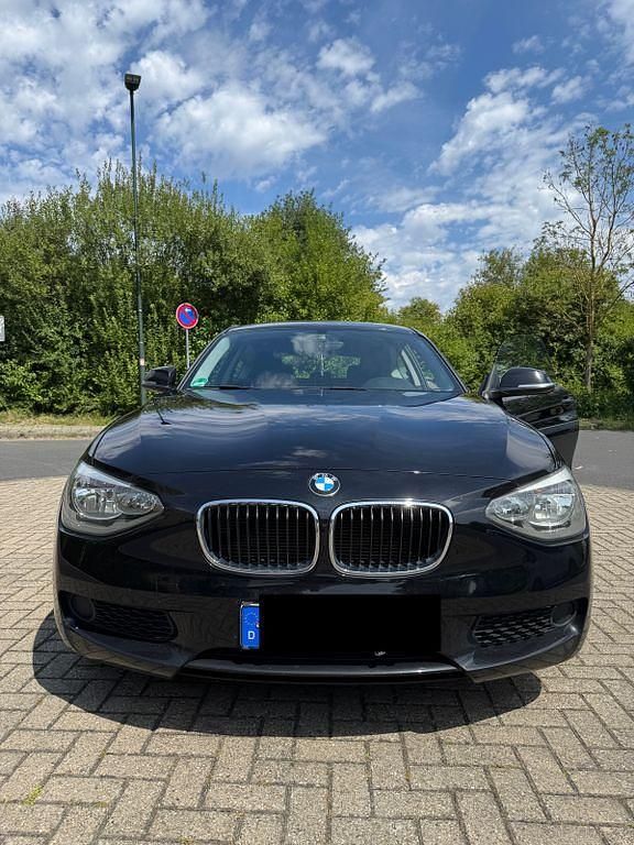 Schwarz Gebraucht 2014 BMW 116 Kleinwagen | 5.900 € (Fairer Preis) - Bild 1/4