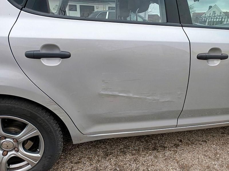 Usado Kia Ceed 109 HP (80 kW) 2009 Cinzento Citadino